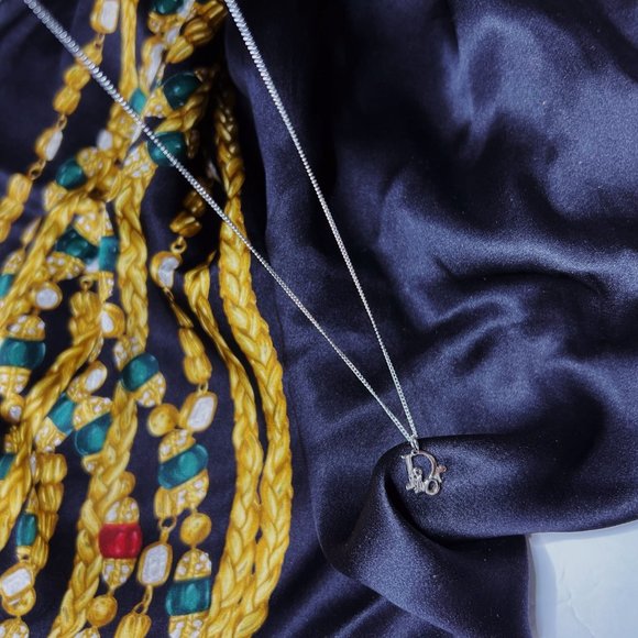 Dior Necklace - Picture 15 of 16